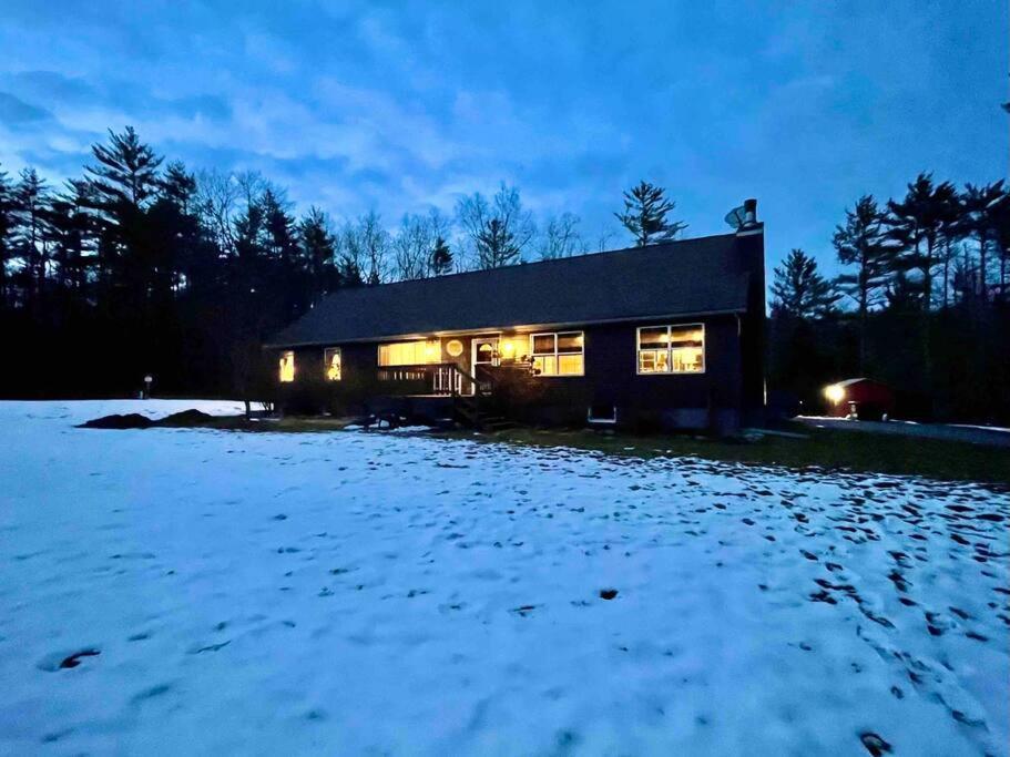 Family Friendly Cairo House With Hot Tub, Pool, Pond, 3Br, 3Ba Firepit, Minutes From Hudson & Private Pond Villa Exteriör bild